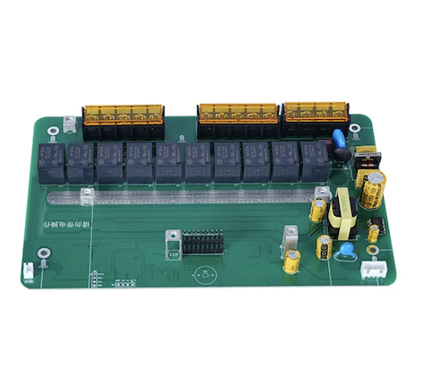Assemblaggio prototipo di circuito stampato elettronico PCB